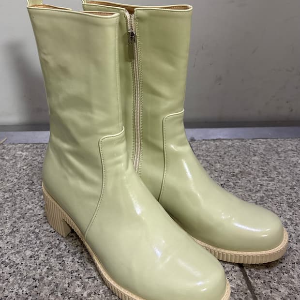 세이지 그린 포우 레더 부츠 (새상품)