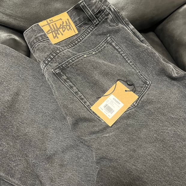 스투시 뉴 클래식 진 흑청 36