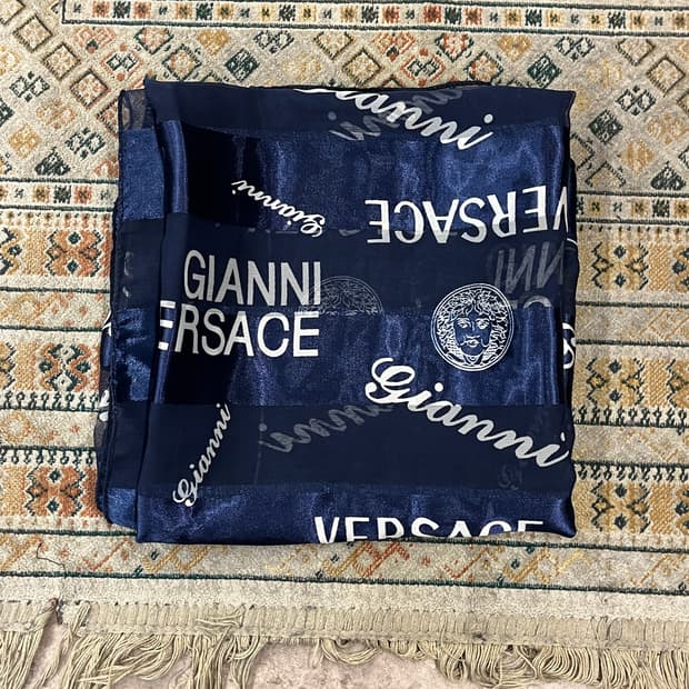 지아니 베르사체 메두사 스카프 네이비 #csz2696