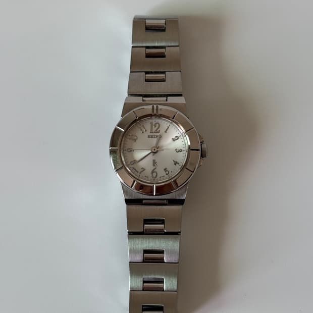 2000s Lukia Arabic Silver Ladies Quartz