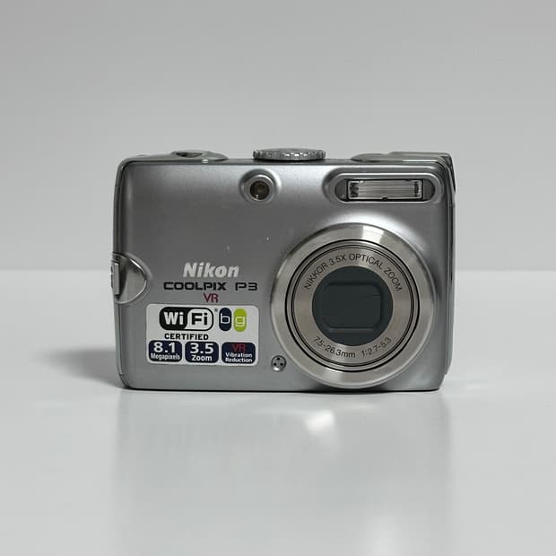 니콘 쿨픽스 P3 (P4)