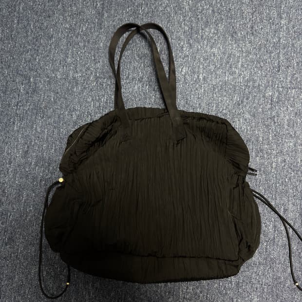 하아카이브 츠통령 CTR 플리츠 하이브리드 토트 숄더백