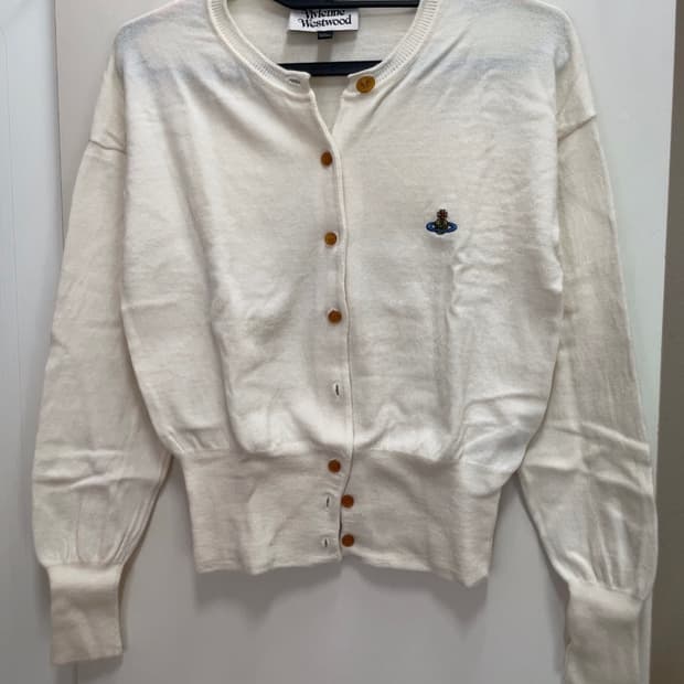 비비안웨스트우드 가디건 아이보리