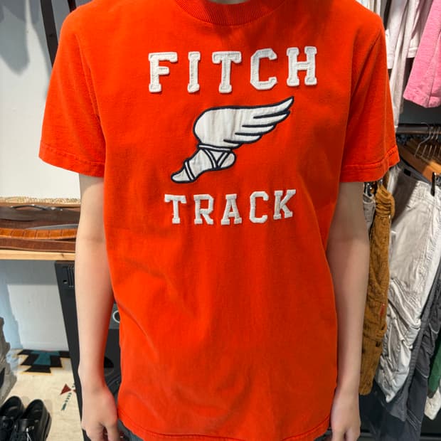 Abercrombie & Fitch 트랙 그래픽 반팔 티 L