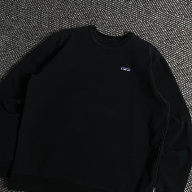 파타고니아 스몰로고 블랙 긴팔  스웻셔츠y 3801