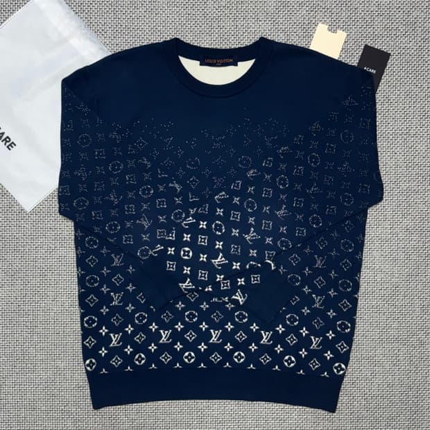 루이비통 그라디언트 모노그램 니트