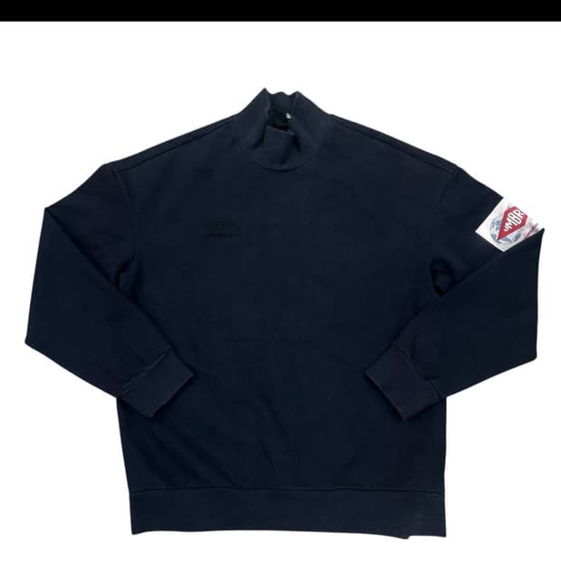 엄브로 맨투맨xl