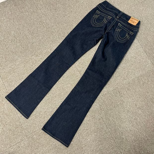  트루릴리젼 부츠컷 데님팬츠