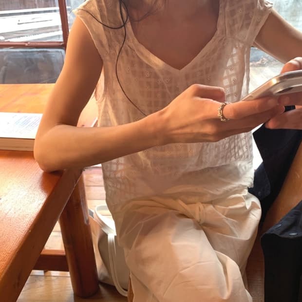 메이비베이비 Lenne Blouse (Ivory)