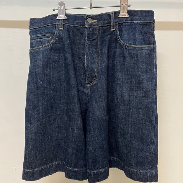 스튜디오 니콜슨 데님 버뮤다 쇼츠