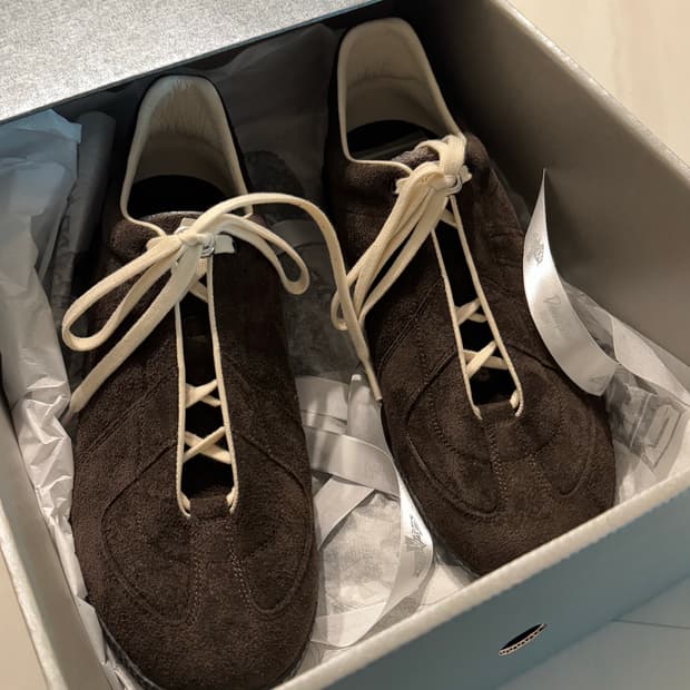 DV RACING TRAINERS 08