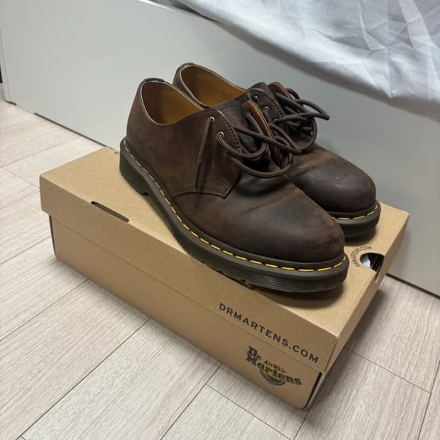 닥터마틴 1461 크레이지홀스 브라운 260 uk7