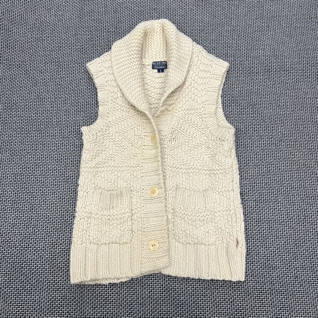 폴로진스컴퍼니 숄카라 베스트 가디건