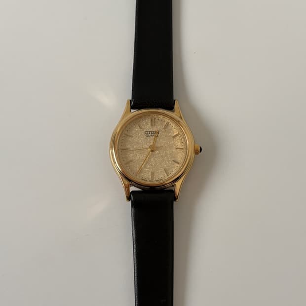 1980s Gold Texture Dial Ladies Quartz