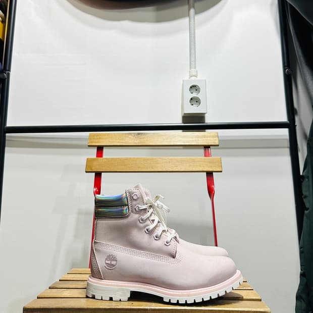 250) 팀버랜드 워커 남녀공용 부츠 6인치 핑크 부츠