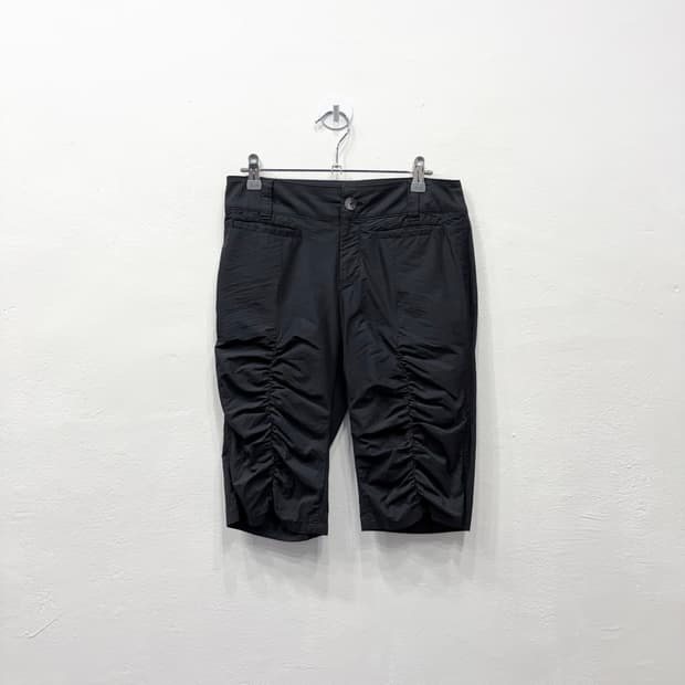 NERO 셔링 반바지