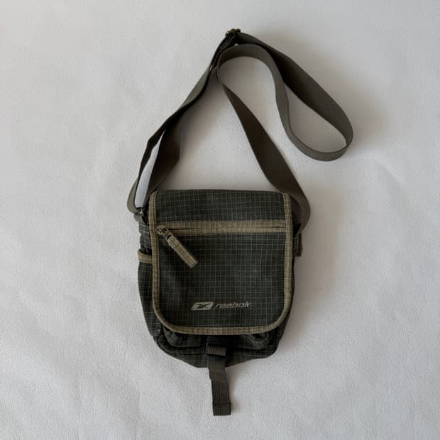 올드 리복(Reebok) 크로스백