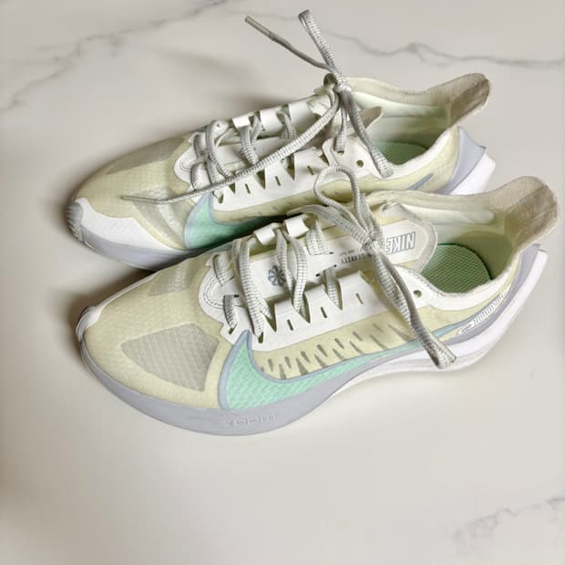 나이키 줌 그래비티 런닝화