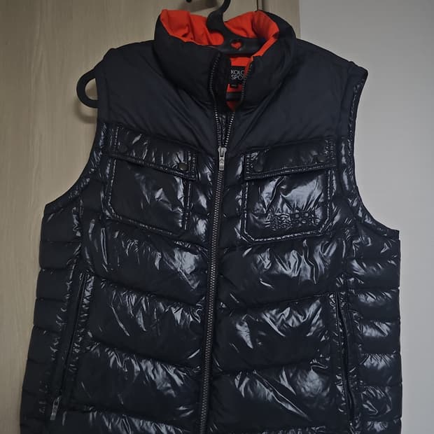 코오롱스포츠 정품 구스경량패딩조끼 100사이즈 싸게 팝니다