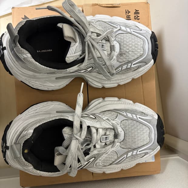 발렌시아가 10xl 39 팔아요