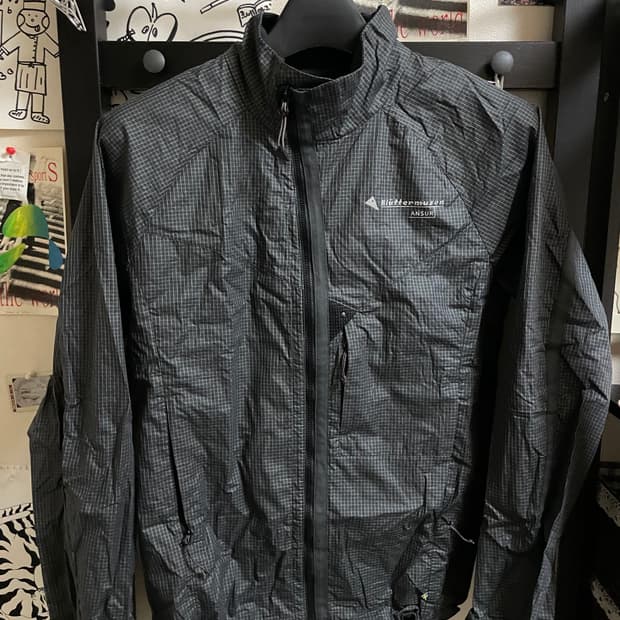 클라터뮤젠 안수르 