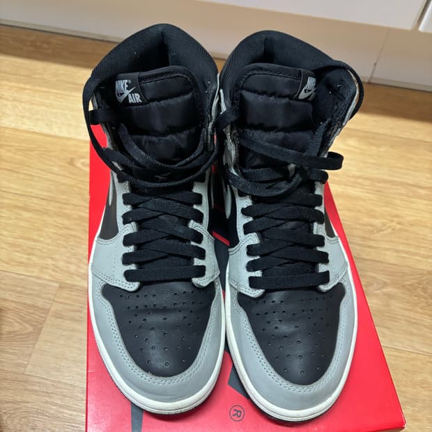조던 1 하이 쉐도우 260 사이즈 판매합니다