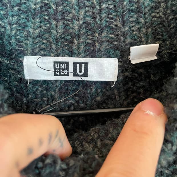 유니클로 그런지 그린 니트