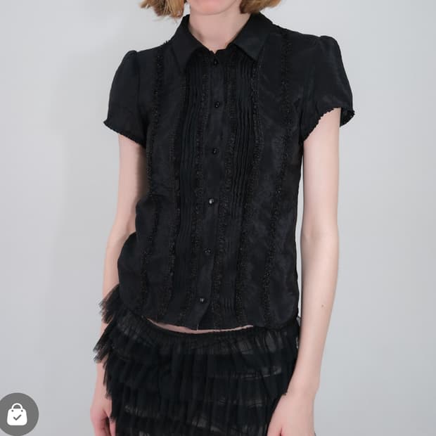 루즈슬립오버 Sparkle pintuck lace blouse