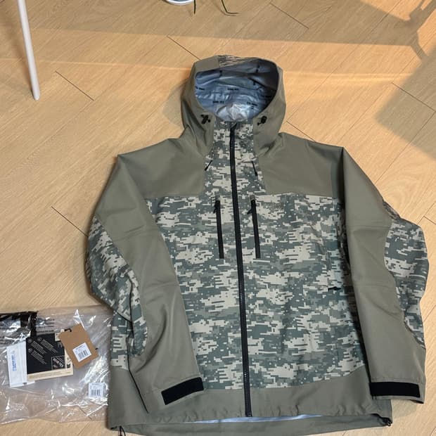 [XL] 스투시 고어텍스 가이드 쉘 자켓 디지 카모 카키