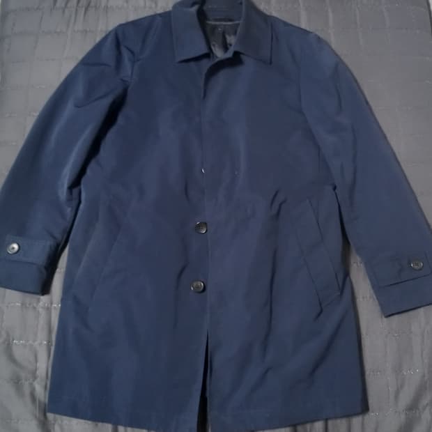 유니클로 남성 네이비 맥코트 S사이즈 판매합니다.