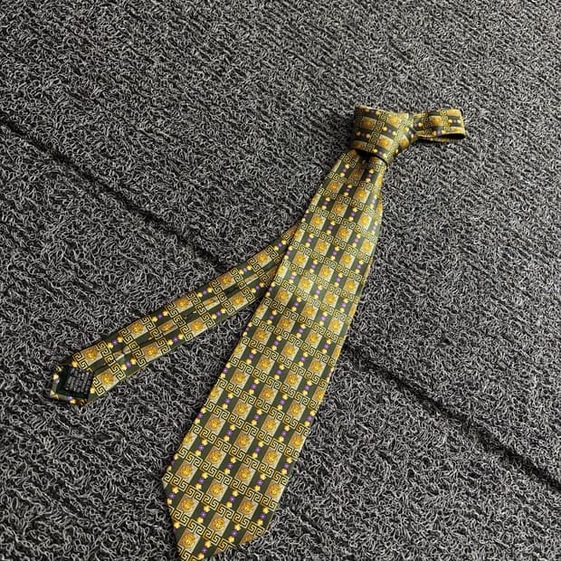 90s 지아니 베르사체 아카이브 메두사 패턴 넥타이 3368