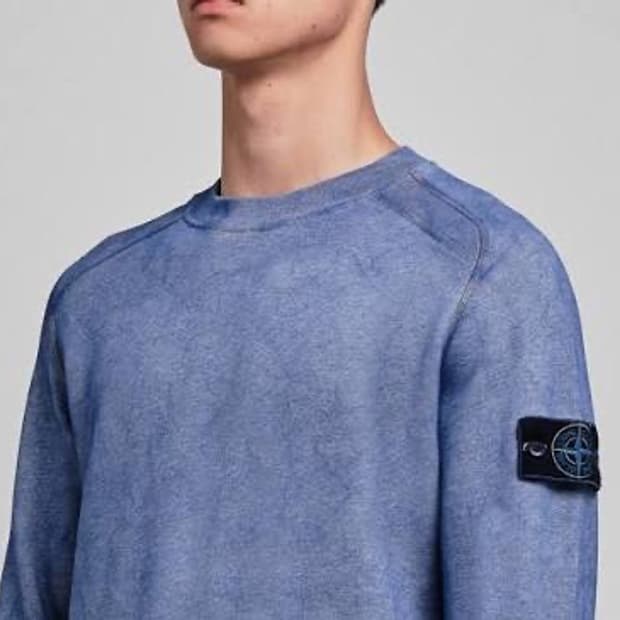 [S] 스톤아일랜드 더스트 컬러 트리트먼트 스웻셔츠 블루