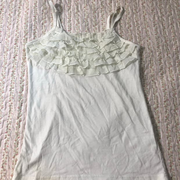 White fril sleeveless