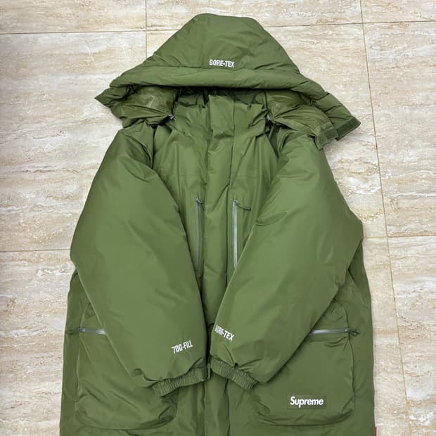 (XL) 22FW 슈프림 고어텍스 700 패딩