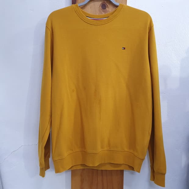 타미힐피거 맨투맨 