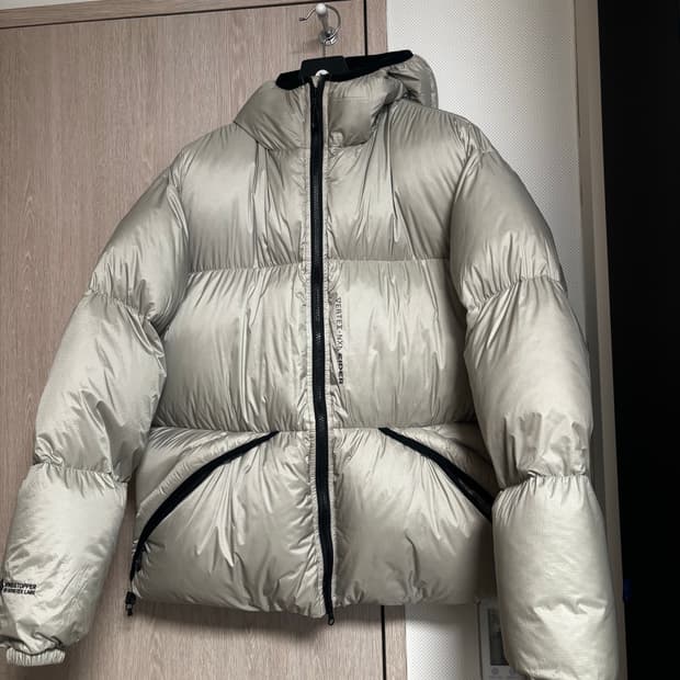 디미토 아이더 콜라보 패딩 m사이즈 판매