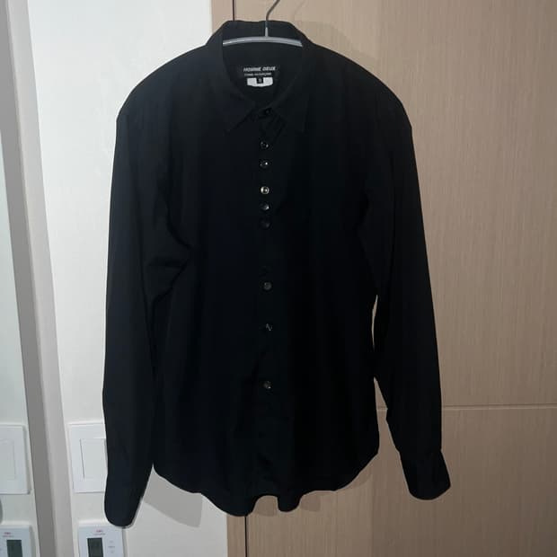 꼼데가르송 옴므 듀스 멀티 버튼 디테일 셔츠
