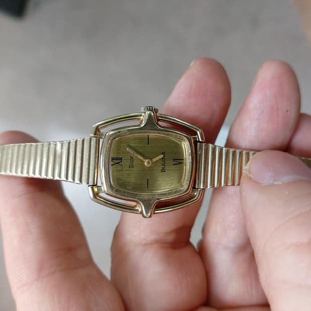Dior Bulova 빈티지 금장 시계
