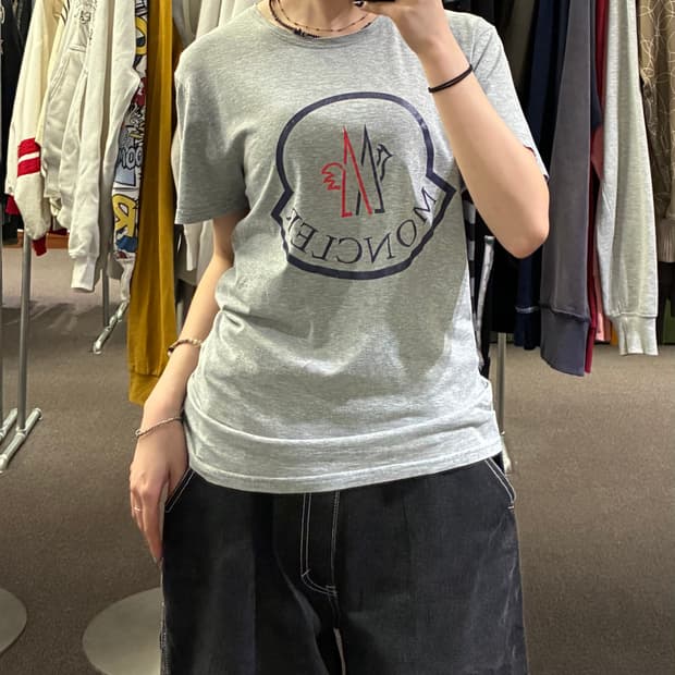 L)Moncler 빈티지 남성 맥시 로고 반팔 티셔츠