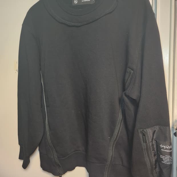 GUx언더커버 더블 테크지퍼 블랙 라운드 맨투맨 M