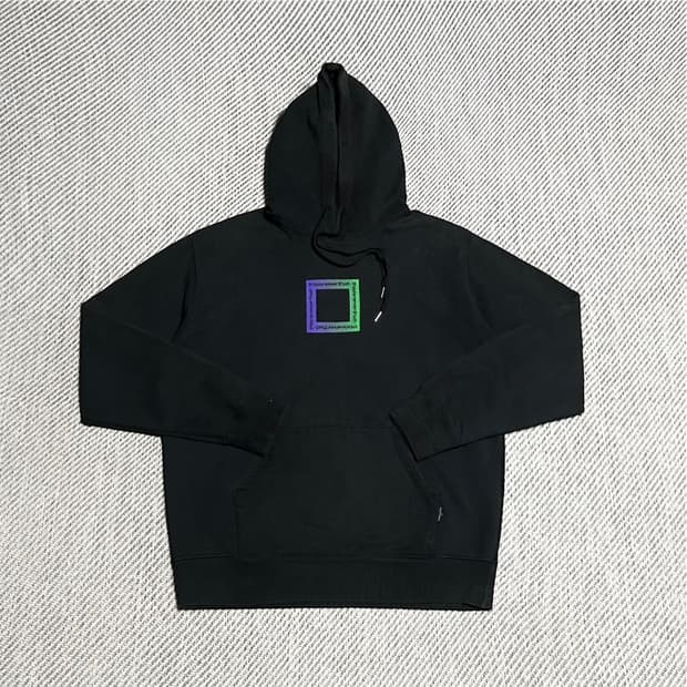 [L] Thisisneverthat 디스이즈네버댓 그래픽 블랙 후드티