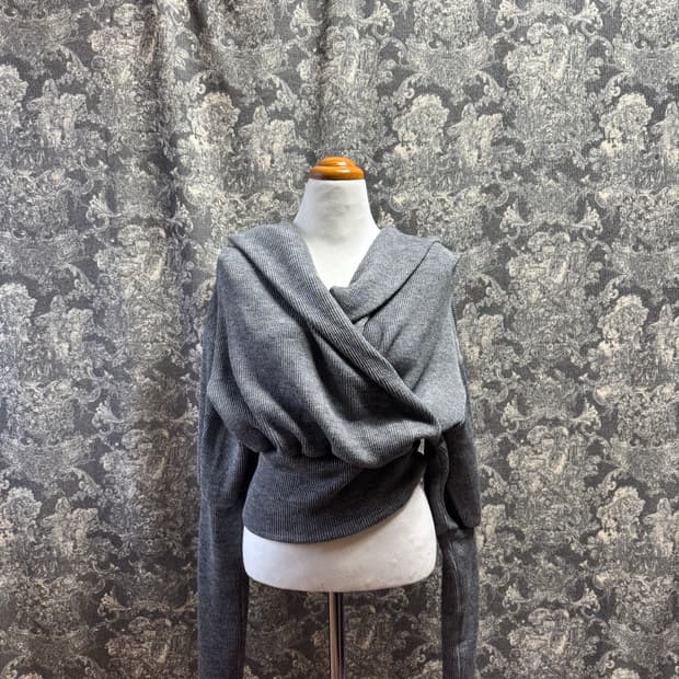 kitschic 키치크 크롭 니트 후드 (새제품)