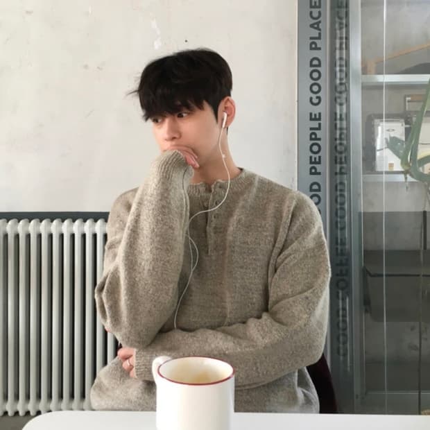 헨리넥 니트 (1+1+1)