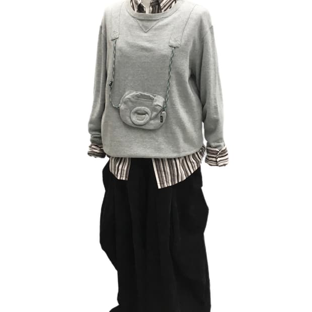 Ne-net camera sweatshirt