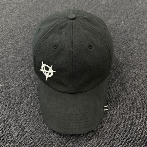 베트멍 x 리복 아나키링 볼캡 모자