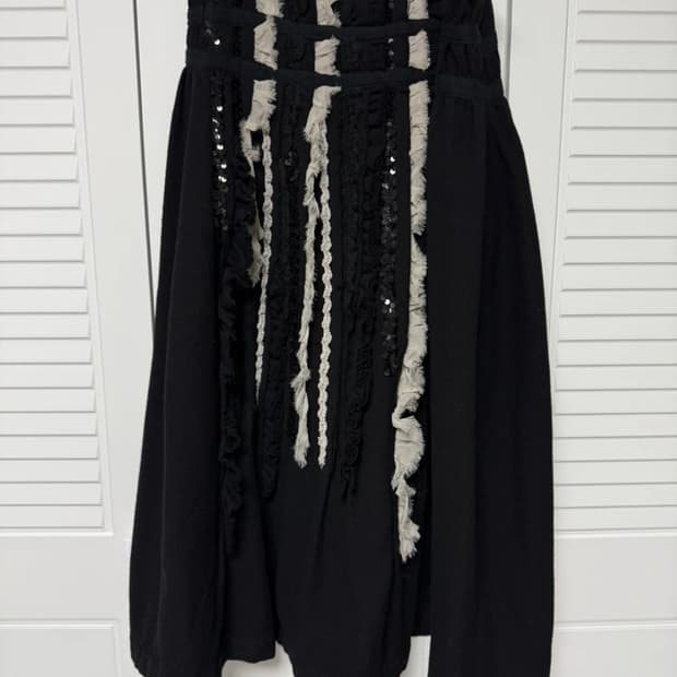 꼼데가르송 트리콧 울 비즈 스커트