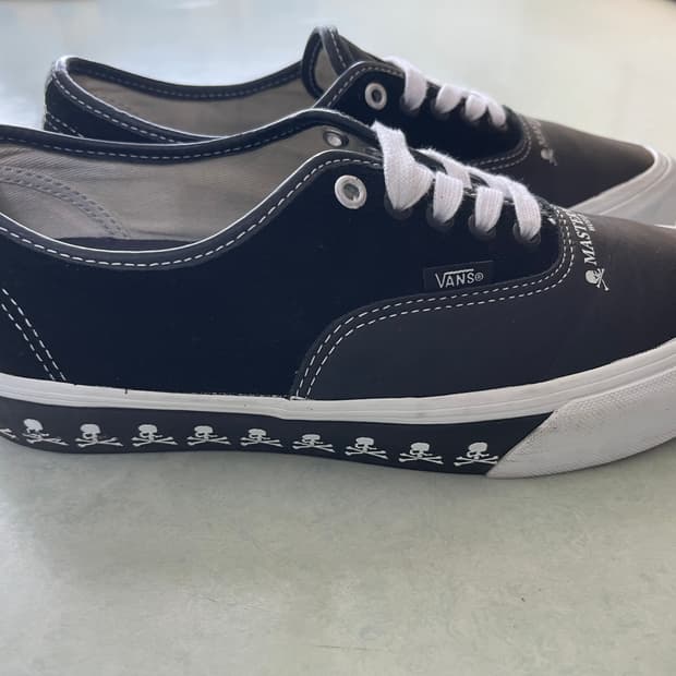 반스 X 마스터마인드 어센틱 270