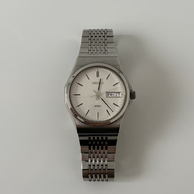 90s spirit texture dial silver quartz