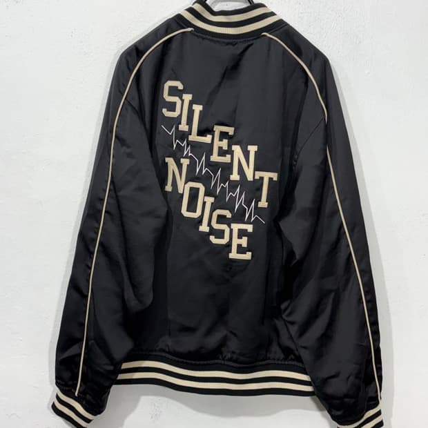 GU x UNDERCOVER Silent Bomber