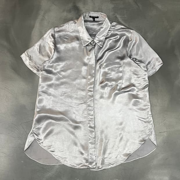  띠어리 글로시 하프 셔츠 y16019